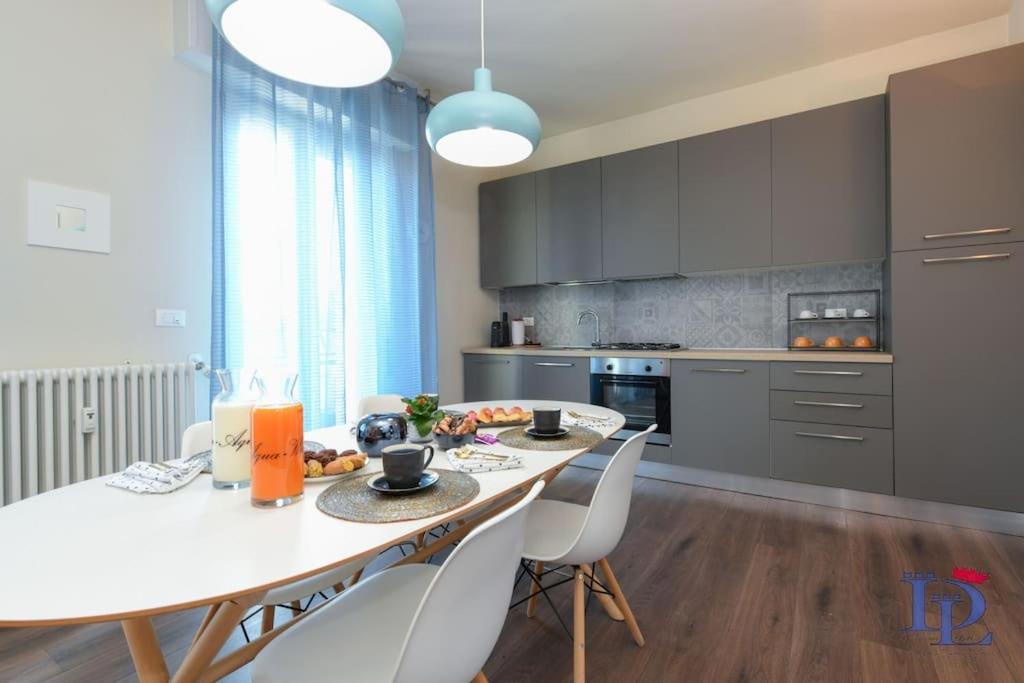 Desenzanoloft Official Partner Marriott Homes & Villas - Jack'S Penthouse Дезенцано-дель-Гарда Экстерьер фото